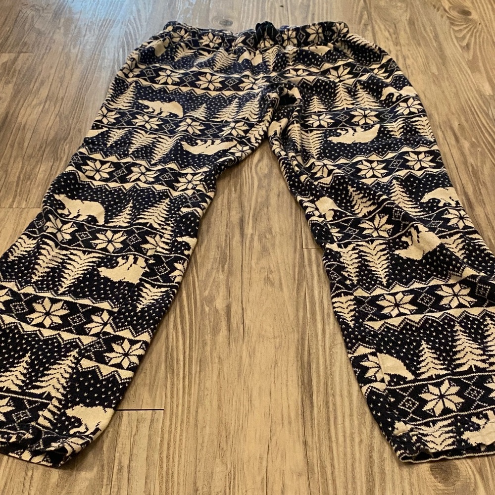 *LIKE NEW* Woman’s Winter Pj Pants 🥶